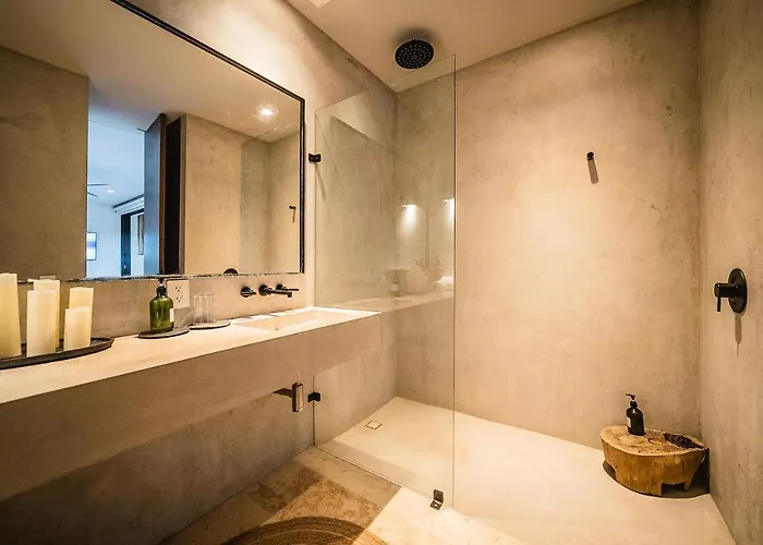 Panoramic 3br Ph With Private Pool Gasthof 4*